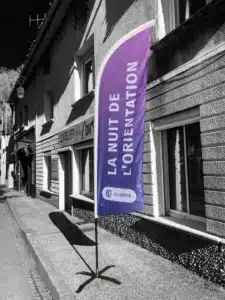 drapeau la nuit de l'orientation